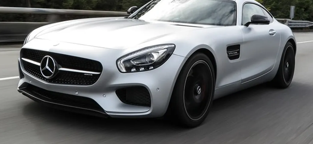 Mercedes-AMG GT: primo contatto su strada e in pista a Laguna Seca