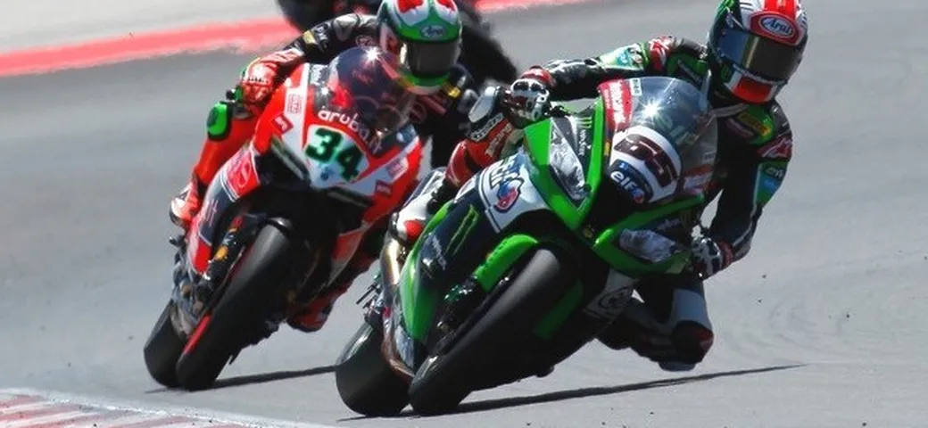 SBK Misano 2015: Jonathan Rea precede Giugliano in Gara-2, 6° Max Biaggi [Foto]
