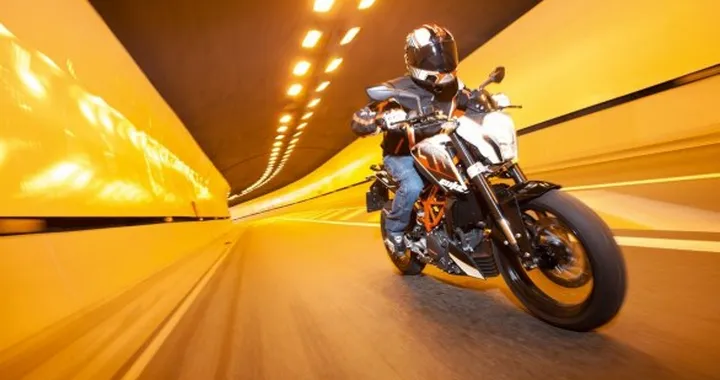 KTM: le versioni sportive carenate delle Duke 125, 200 e 390 all'EICMA 2013?