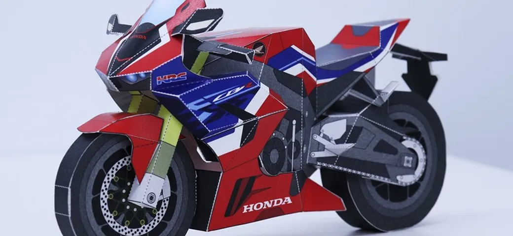 Honda CBR1000RR-R da costruire: la supersportiva di carta