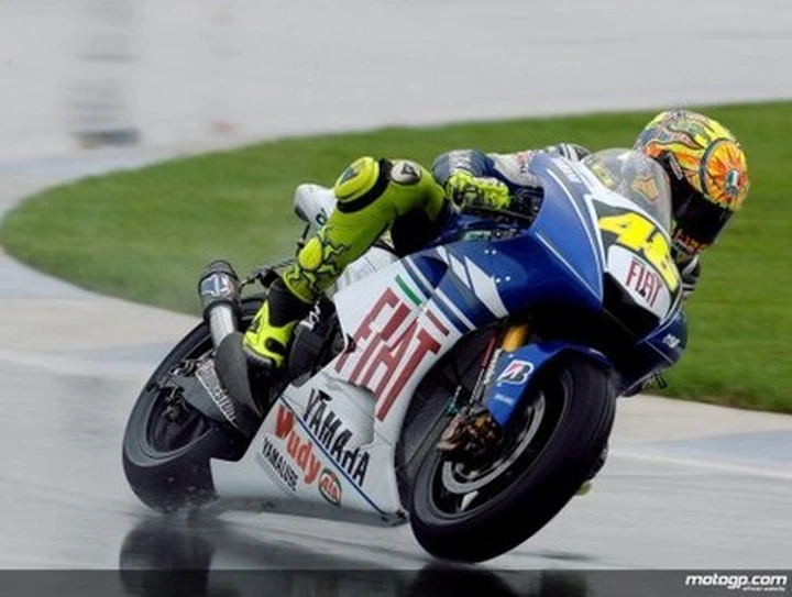Rossi sbanca Indy: sono 69 GP! Hayden cuore d'oro. Male Stoner