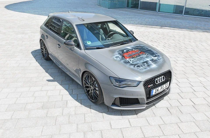 Audi RS3: la one-off con cerchi in carbonio