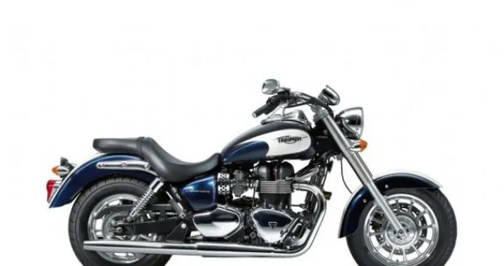 Triumph Cruiser 2011: Speedmaster, America e Thunderbird Storm al Salone di Colonia