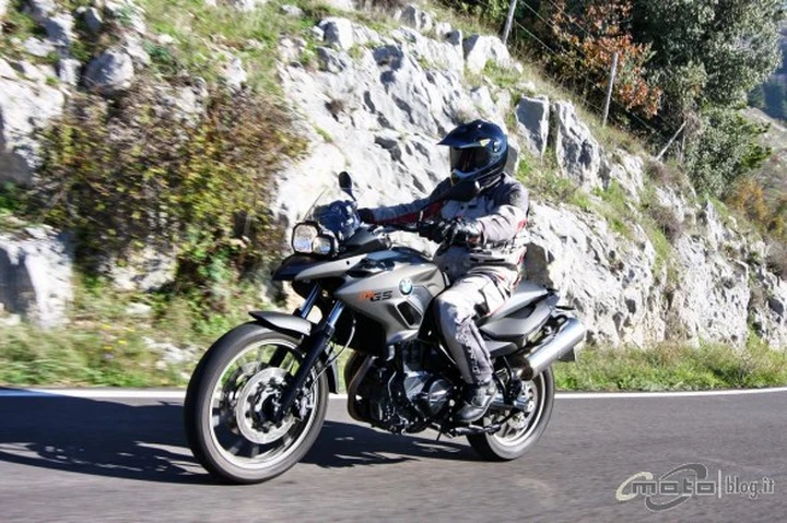 BMW F 700 GS 2013: il test di Motoblog