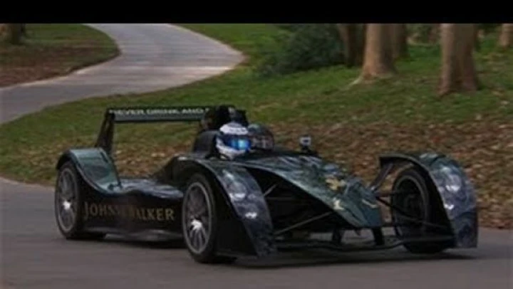 Caparo T1: la prova di Mika Hakkinen!