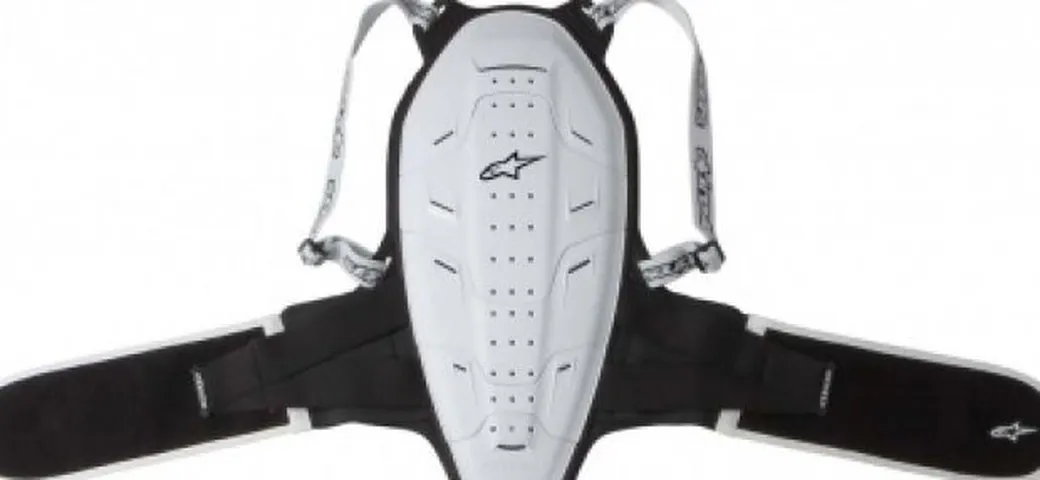 Novità Alpinestars: paraschiena Bionic e tuta SP-1