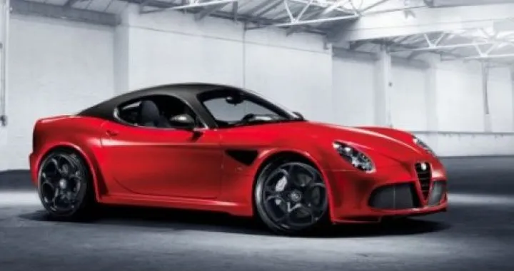 Alfa Romeo 8C GTA: nuova ricostruzione grafica