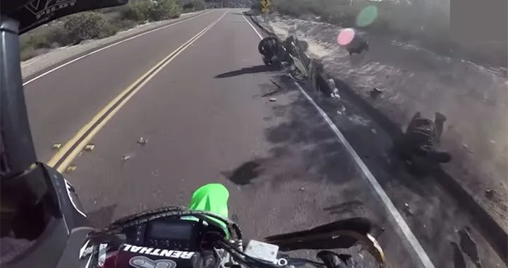 Il volo incredibile di una Suzuki GSX-R750 [Video]