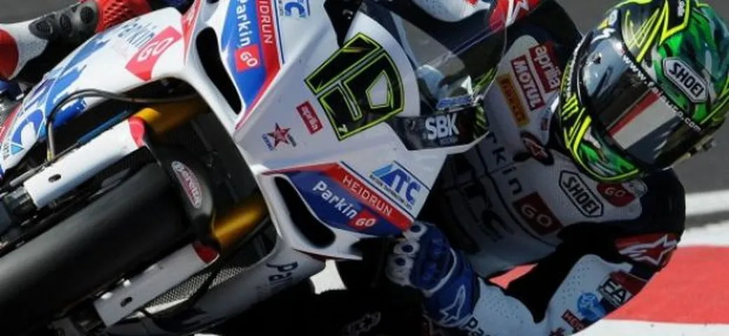 WSBK: Imola sfortunata per Chaz Davies e il team ParkinGO