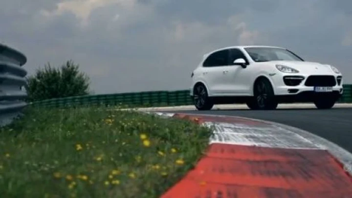 Porsche Cayenne Turbo S in video