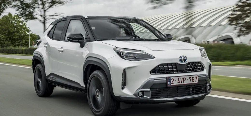 Toyota Yaris Cross Hybrid: prova, allestimenti, prezzi