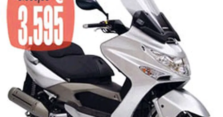 Un Kymco sotto l'albero