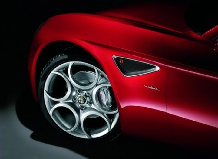 Impressioni di guida Alfa Romeo 8C Competizione - Prima parte