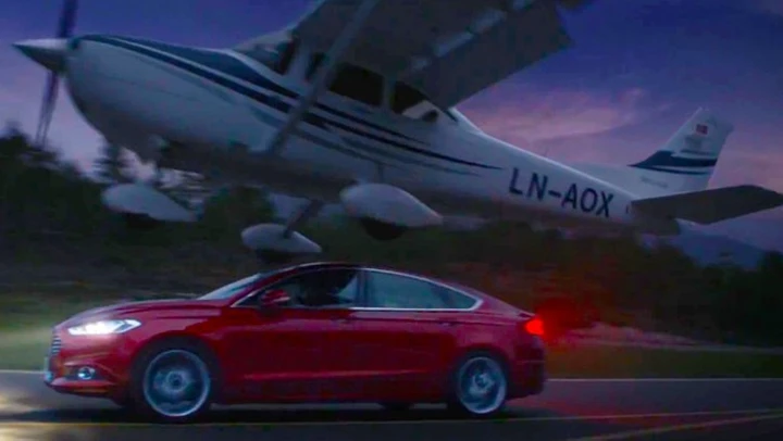 La Ford Mondeo fa atterrare un aereo nel suo nuovo spot