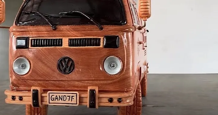 Volkswagen Type 2: ecco la replica in legno