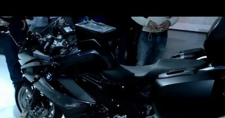 Video BMW F 800 GT 2013 al Salone EICMA di Milano