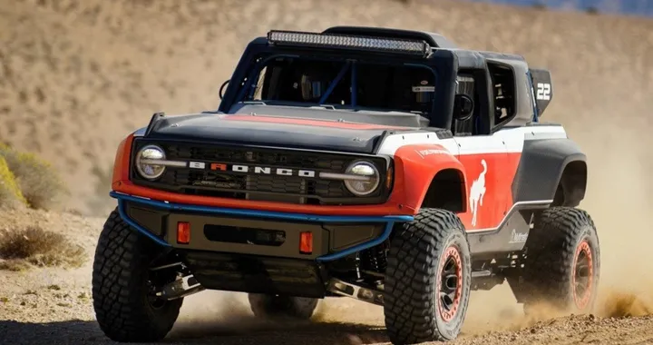 Ford Bronco DR: edizione speciale pronta-corse per i clienti sportivi