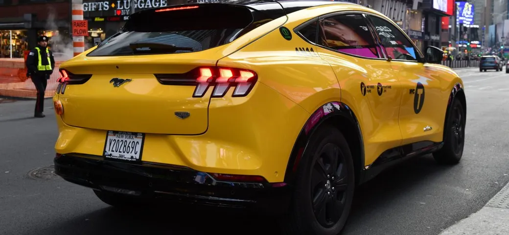 La Ford Mustang Mach-E diventa un taxi a New York