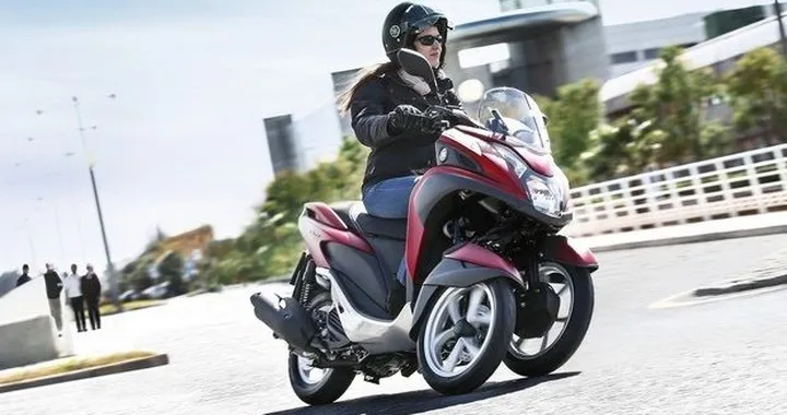 Yamaha Tricity 2015: arriva in agosto a 3.490 € [Foto e Video]