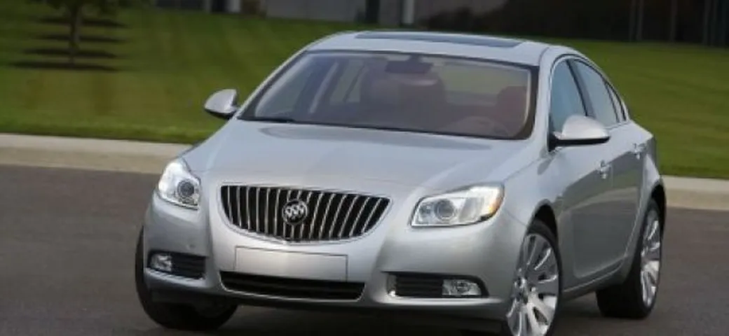 Buick Regal: le immagini ufficiali della Insignia americana