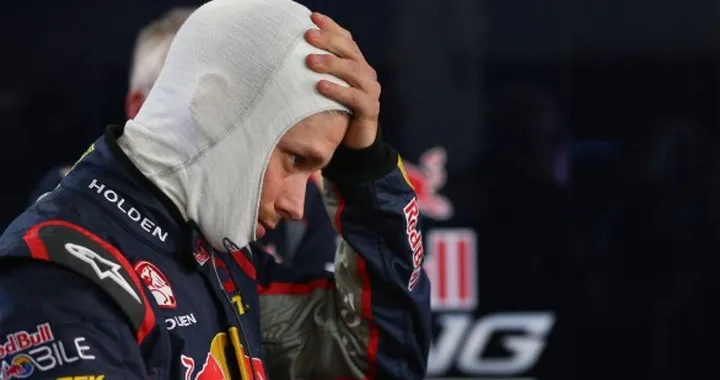 Casey Stoner contro il muro al debutto nella Dunlop Series V8