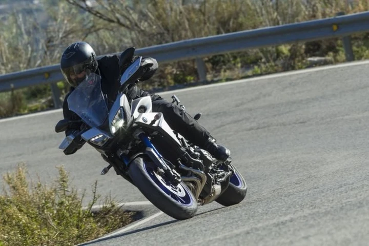 Yamaha MT-09 Tracer 2015: la prova su strada