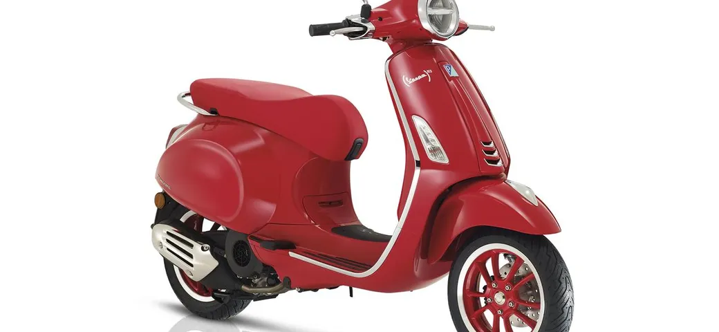 Vespa collabora con RED in occasione del World AIDS Day 2023