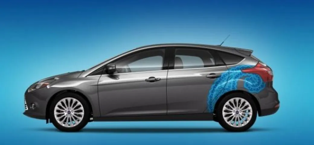 Ford: per la Focus saranno disponibili oltre 200 pellicole adesive da applicare lungo la fiancata