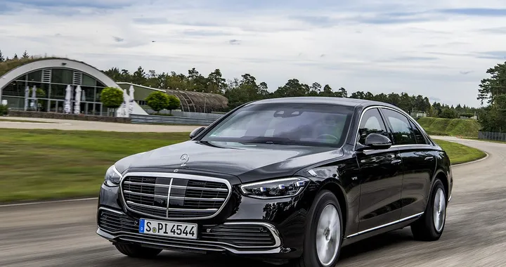 Mercedes Classe S 680 GUARD 4 MATIC: lusso blindato