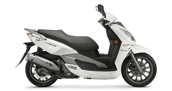 Benelli: sconti su Macis 150 e ZenZero 350