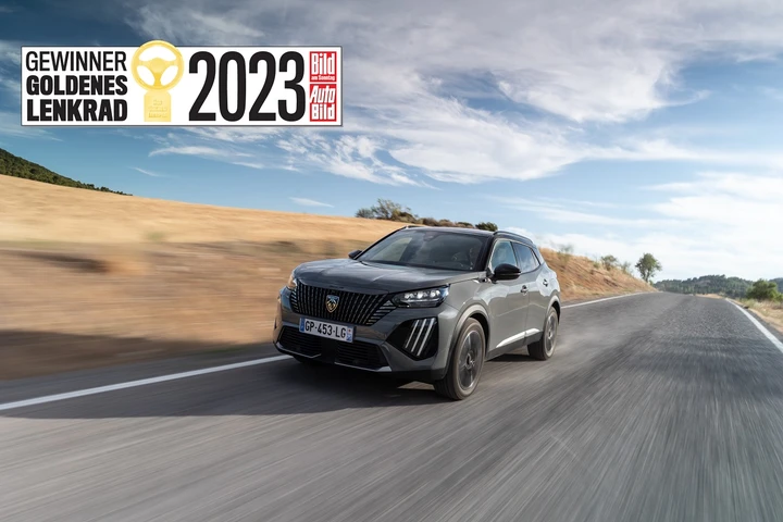 Peugeot E-2008