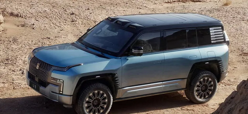 Yangwang U8, l’off-road elettrico che strizza l’occhio alla Defender