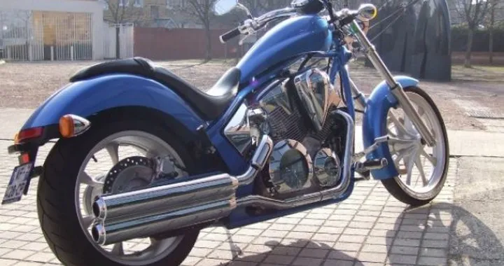 Honda Fury VT 1300 CX 2010, il Giappone sfida gli USA