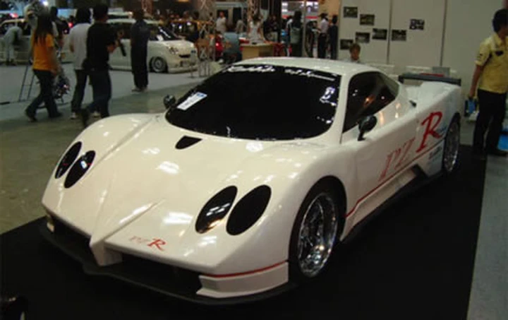 Una Pagani Zonda? No, una Toyota MR2