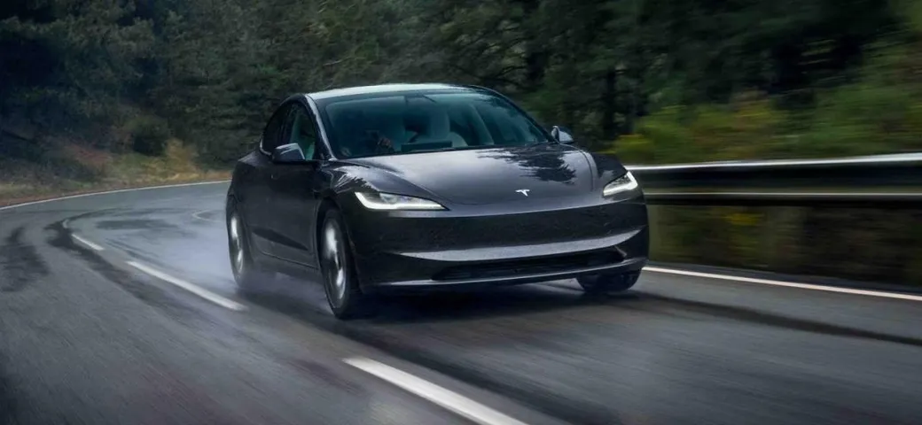 Tesla, le assicurazioni schizzano alle stelle grazie al vandalismo