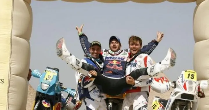 Rally dei Faraoni 2011: Marc Coma trionfa in Egitto dopo l'ultima tappa, ma il mondiale Cross Country va a Helder Rodrigues