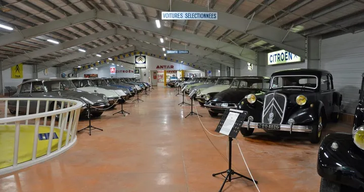 Il museo Citroën che custodisce oltre 120 auto storiche da sogno