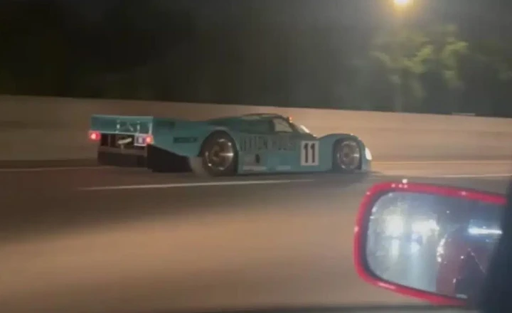 Porsche 962