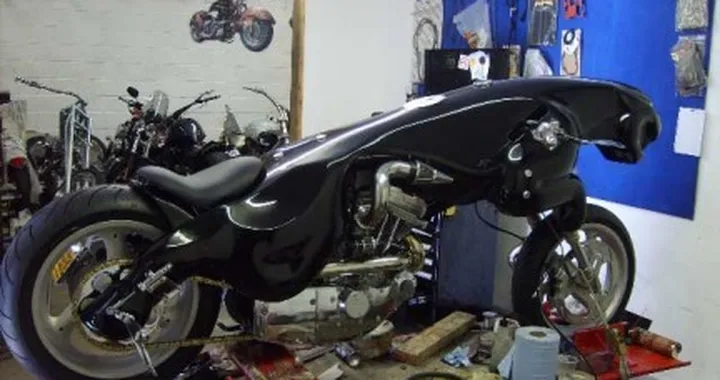 Foto del giorno: Custom Bike Jaguar