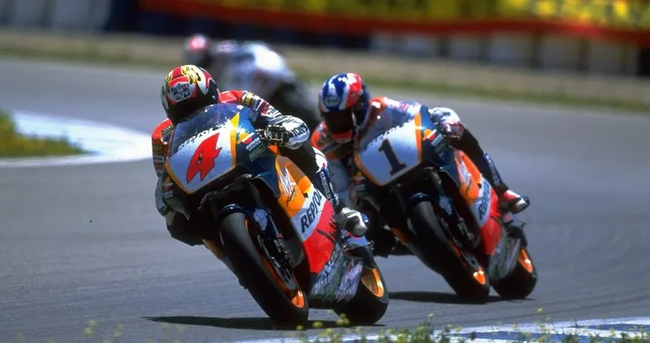 Franco Uncini e Alex Criville tra le MotoGP Legends [Foto]