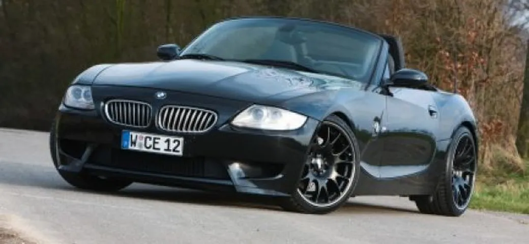 Manhart Racing mette un V10 sotto al cofano della BMW Z4