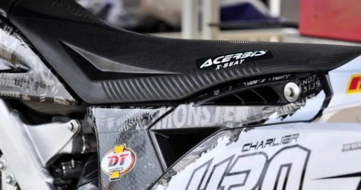 Acerbis: X-Seat per Yamaha YZ, abbigliamento Condor e guanto D-Glove