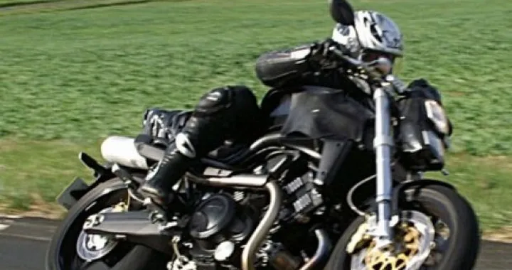 Foto spia della futura Voxan Roadster