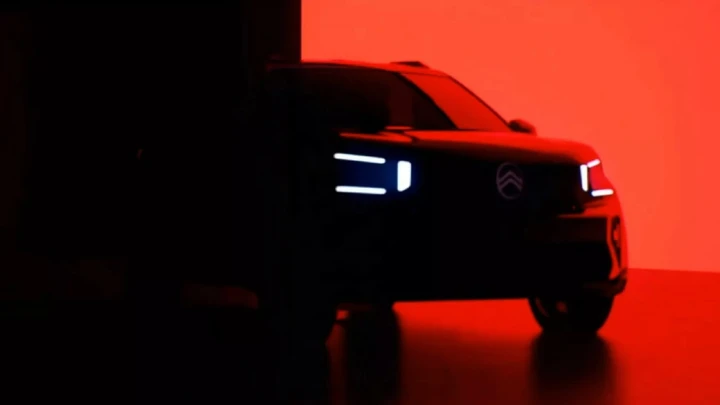 Nuova Citroen C3 Aircross: ecco le prime immagini del nuovo crossover [TEASER]