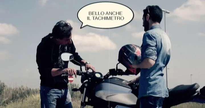 Yamaha XSR 700 Video Stunt ERRATO