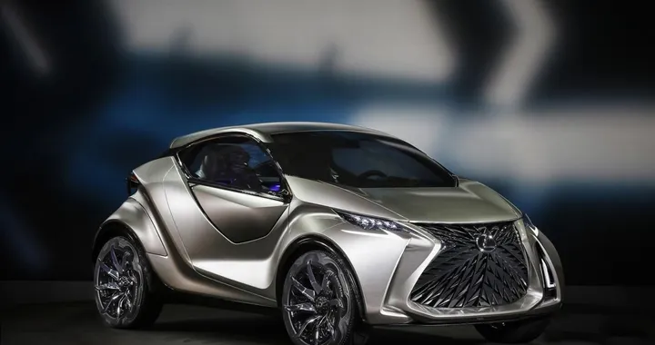 Lexus AX: allo studio la piccola crossover premium?