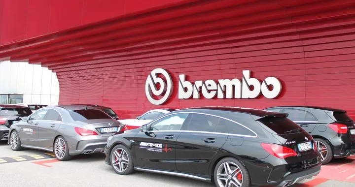 Mercedes AMG Perfomance Tour: la visita alla Brembo