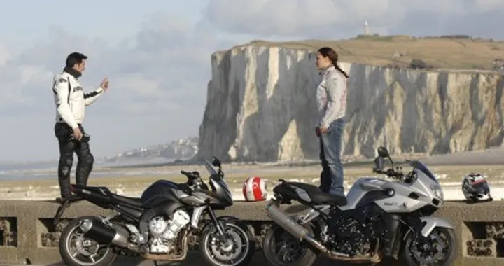 BMW K1200R Sport vs Yamaha FZ1 Fazer
