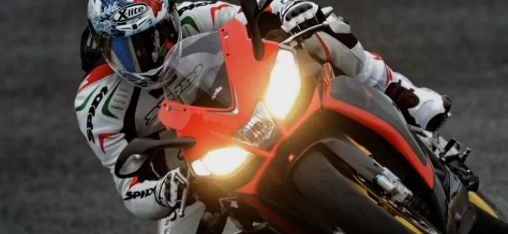 Aprilia RSV4 aPRC ABS 2013: il test di Motoblog
