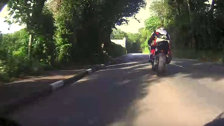 TT 2017: Josh Brookes sulla Norton SG6 [Video]